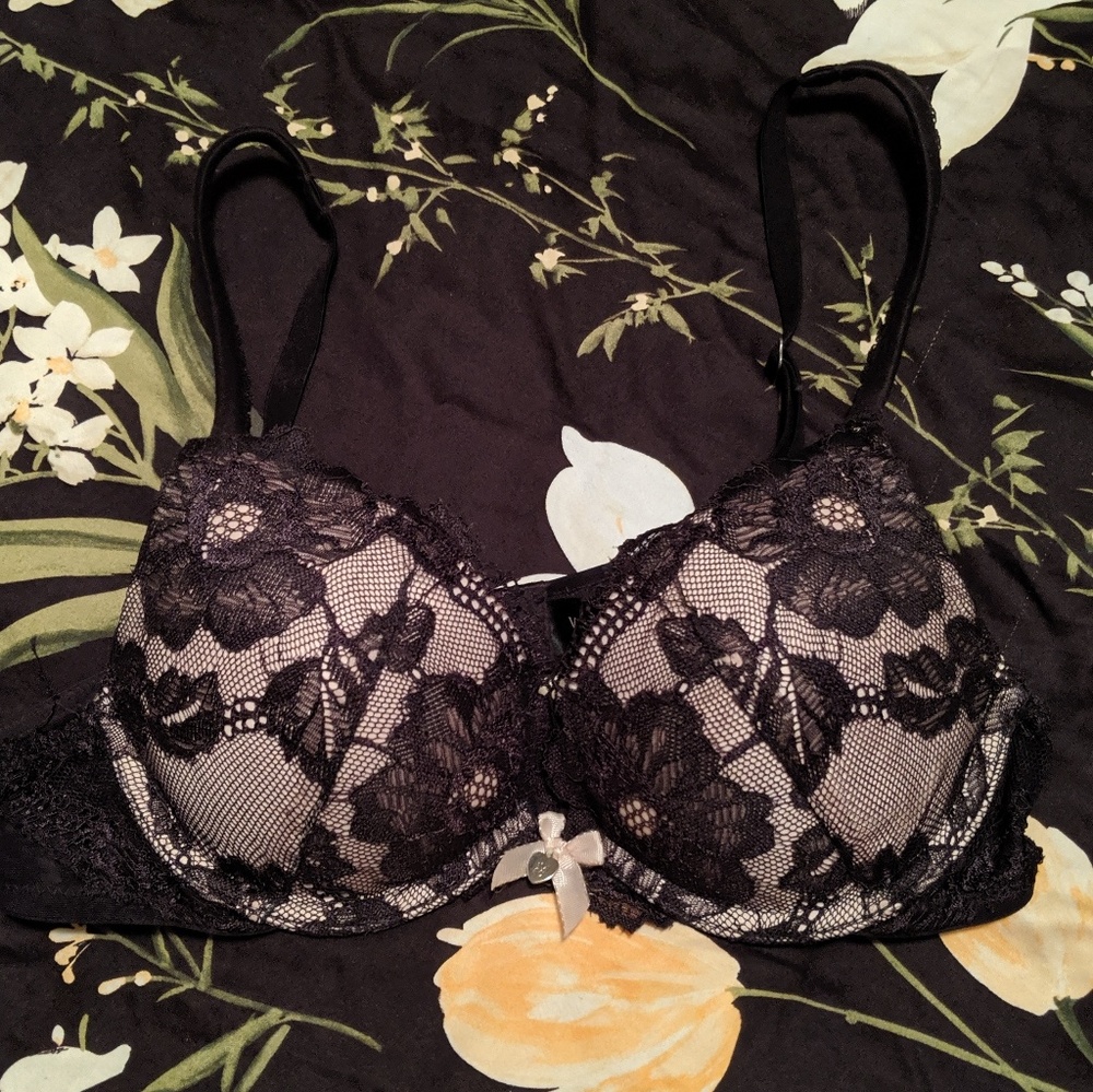 Body by VS Push Up Bra